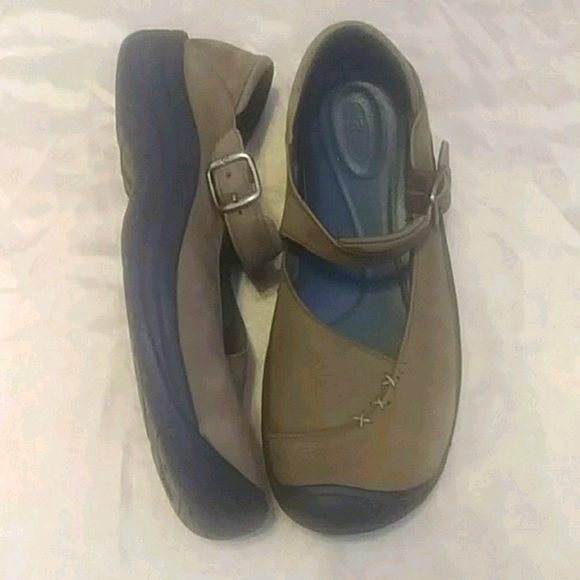 Keen Shoes Keen Verona Mary Jane Poshmark